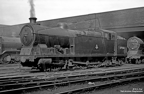 69904 1953-09 Mexborough shed