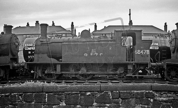 68478 1959-04 Bathgate shed