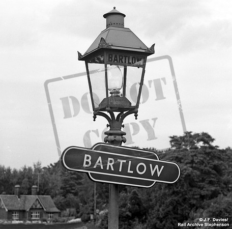 Station Lamp 1958-08-23 Bartlow