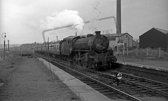 61094 1962-07-04 Staveley Works station