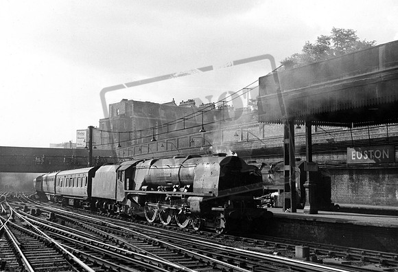 46229 1960-04-27 Euston