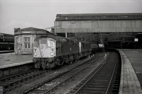 5332 1972-03 Perth