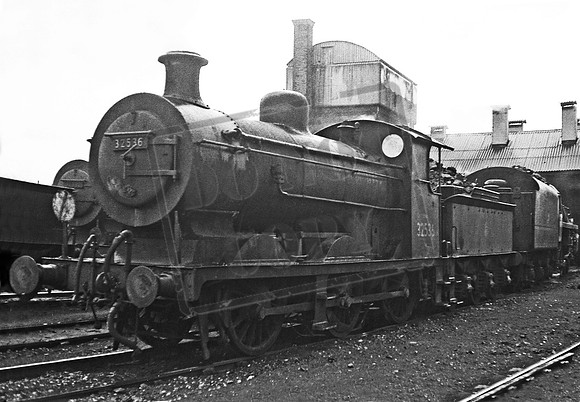 32536 1950s Three Bridges