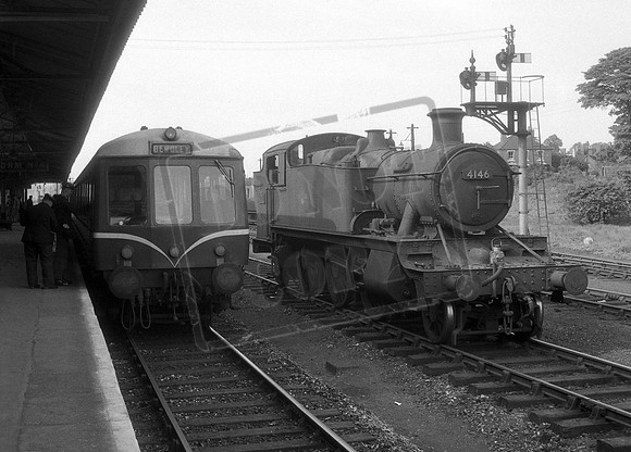 4146 1959-05 Stourbridge Junction Platform 4 for the Bewdley train-ROneg-1309-095