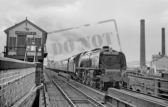 46227 1951-07-19 Northampton