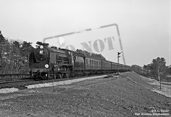 30928 1957-04-22 Hildenborough