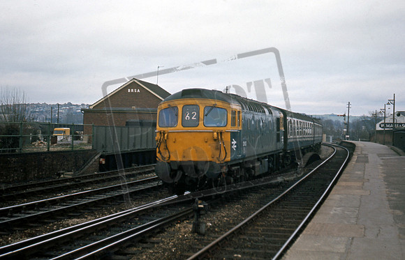 33107 1977-03-05 Salisbury