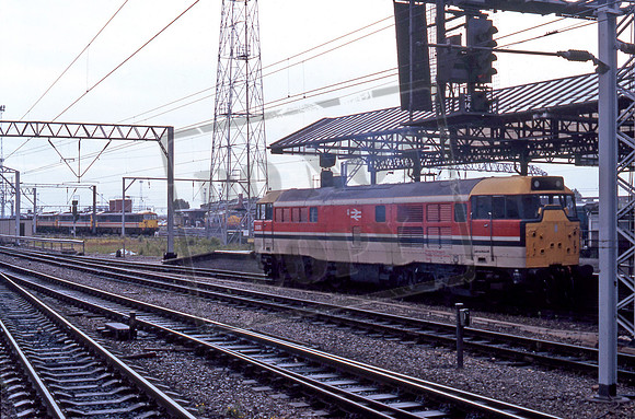 31970 1990-06-021 Crewe