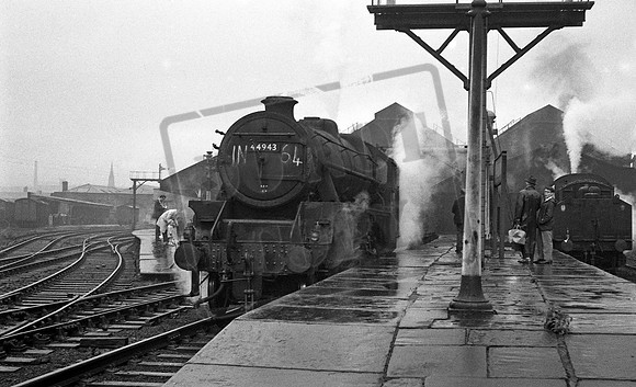 44943 1966-08-13 Blackburn
