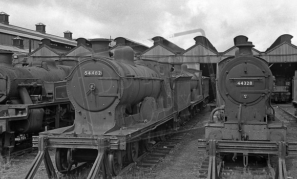 54482 1962-08-21 Perth