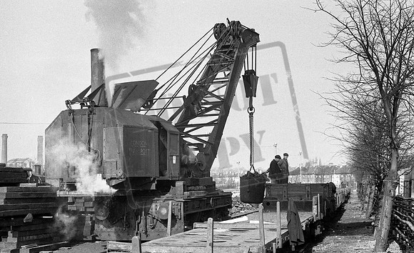 Crane LT C606 1966 Neasden