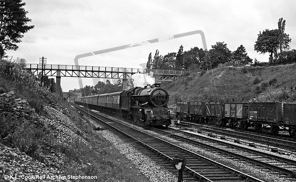 6001 1957-09-28 Gerrards Cross