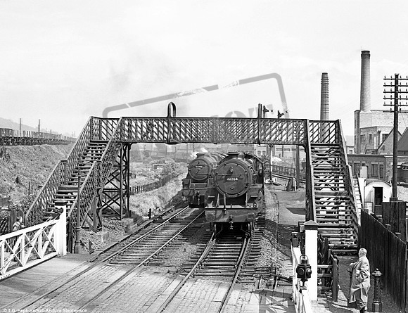 42784 1950s Nottingham Meadow Lane