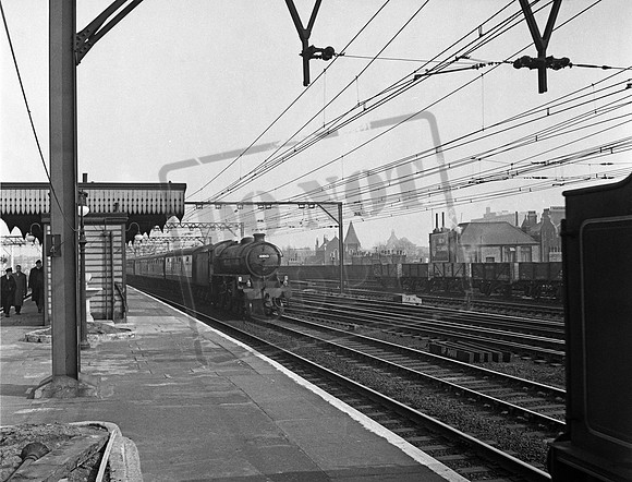61043 1960-03-22 Bethnal Green