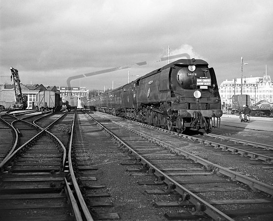 34079 1964-12-06 Southampton Eastern Docks