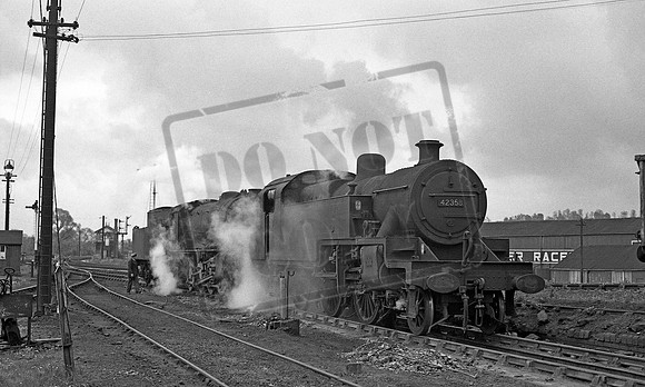 42358 1961c Uttoxeter shed