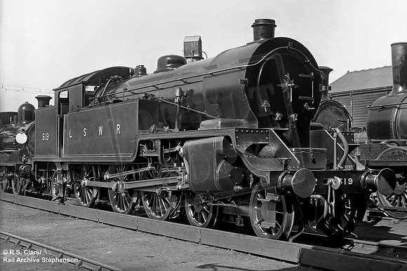 LSWR 519 1922c Strawberry Hill shed