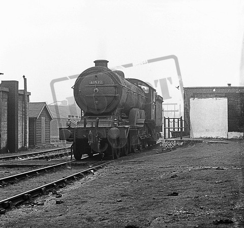 61573 1956-12-08 Southend shed