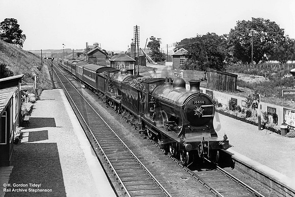 14458 1930s Luncarty