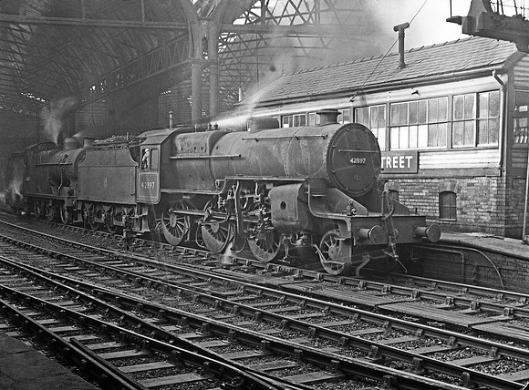 42897 1956-12-16 Birmingham New Street