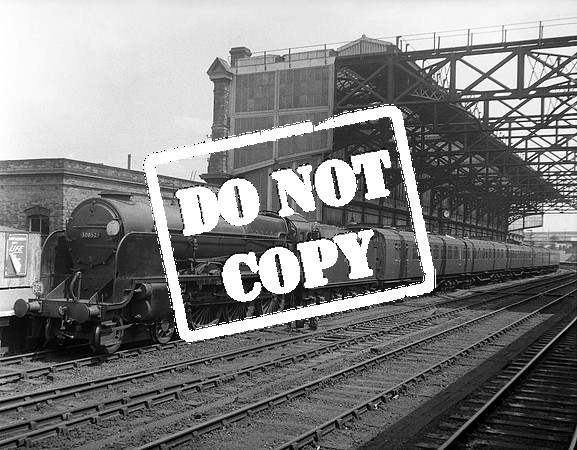 30852 1960c Bournemouth Central