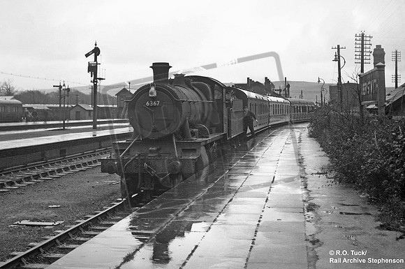 6367 1951-11-21 Aberystwyth