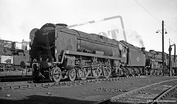 34101 1965-08-14 Weymouth shed