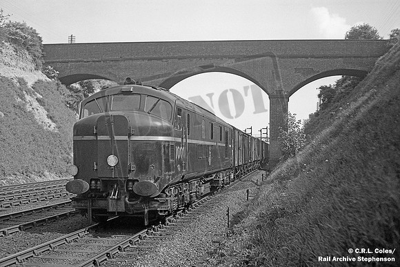 10001 1952-05-19 Tring
