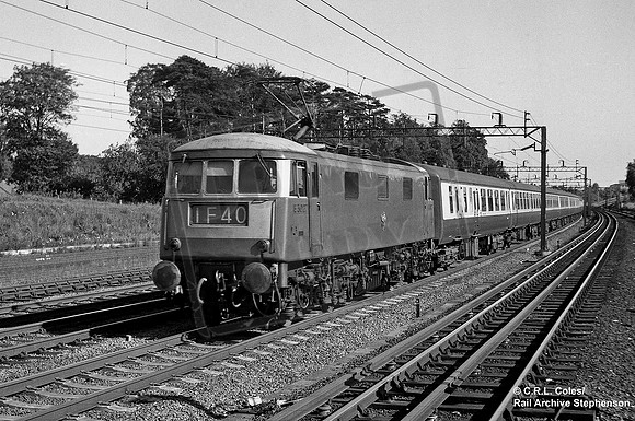 E3027 1966 Carpenders Park