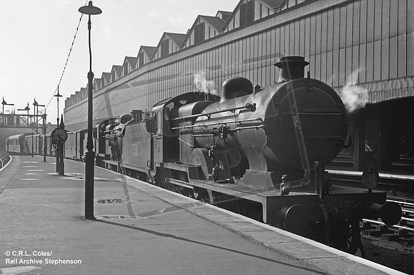 1758 1936-10 Victoria