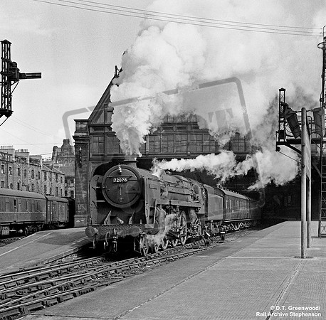72008 1957-08 Edinburgh Princes Street station