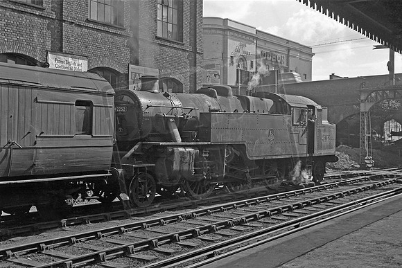 42252 1950s Barking