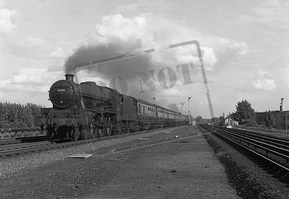 45585 1959-08-15 Harrow