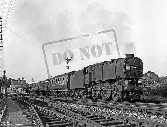 33027 1962-06-21 Lyndhurst Road