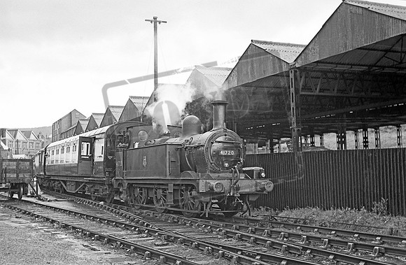 41720 1956-08-25 Dursley