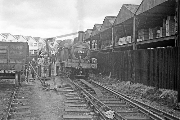 41720 1956-08-25 Dursley -ROneg-519