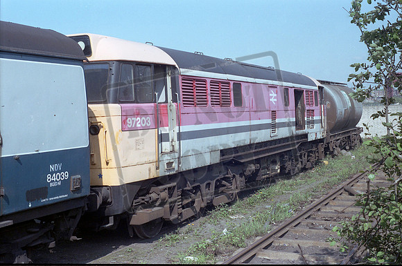97203 1989 Booth's Rotherham