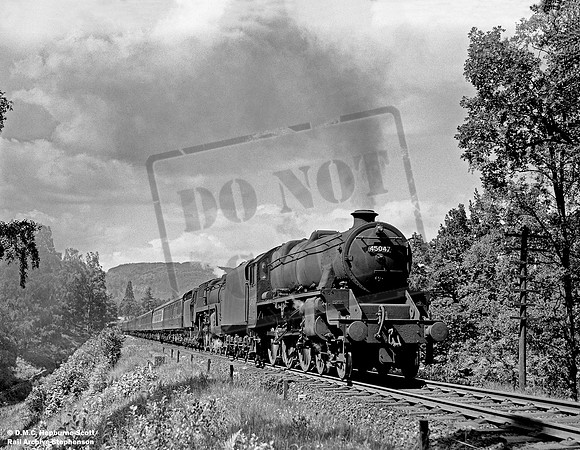 45047 1960-06-30 Dunkeld