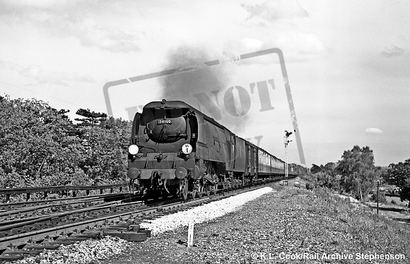 34100 1958-05-31 Hildenborough