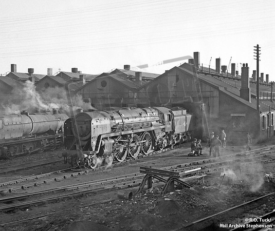 70025 1964-02-01 Cardiff East Dock
