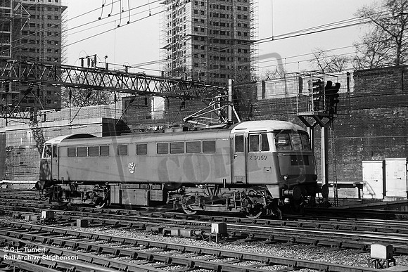 E3059 1967-03 Euston