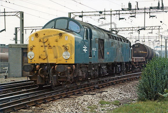 40022 1983-09-29 Bescot