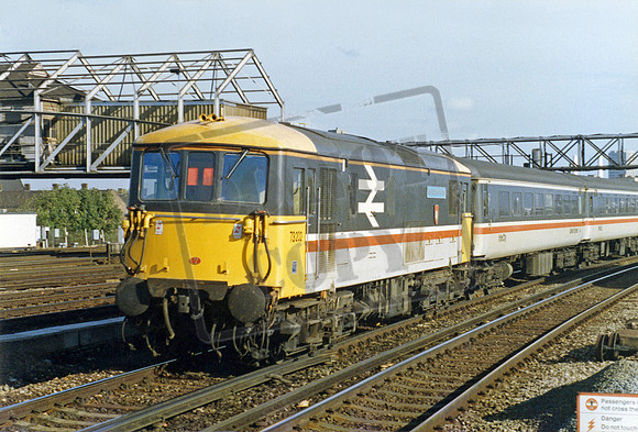 73202 1989-10-28 Clapham Junction