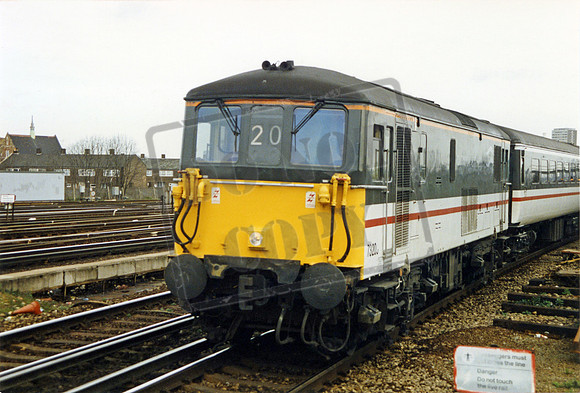 73209 1994-03-19 Clapham Junction