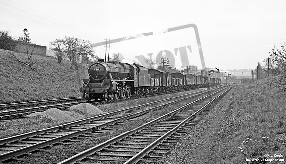 44843 1957-10-26 Elstree