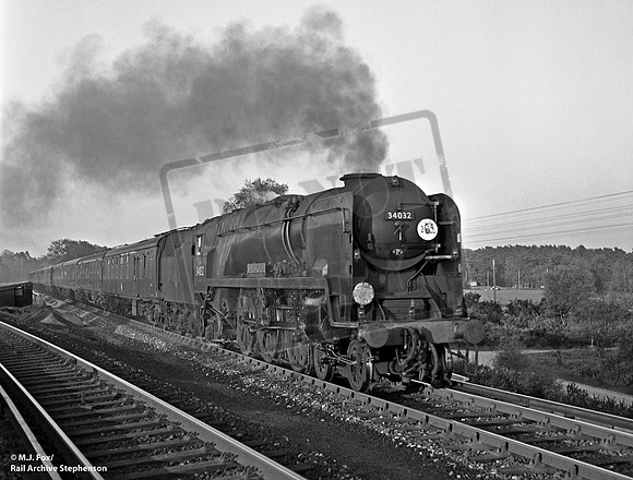 34032 1966-05-01 Pirbright