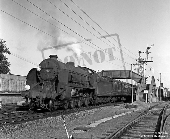 30824 1964-08-25 Redbridge