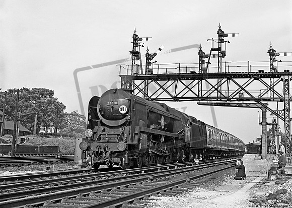 35010 1966-06-04 Basingstoke