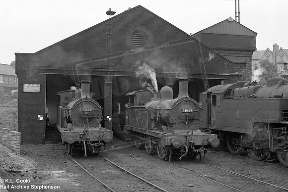 31047 1958-10-25 Folkestone Junction shed