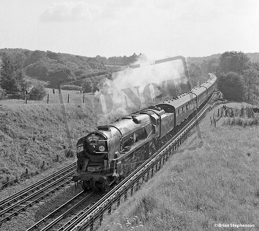 35030 1966-09-03 near Chorley Wood